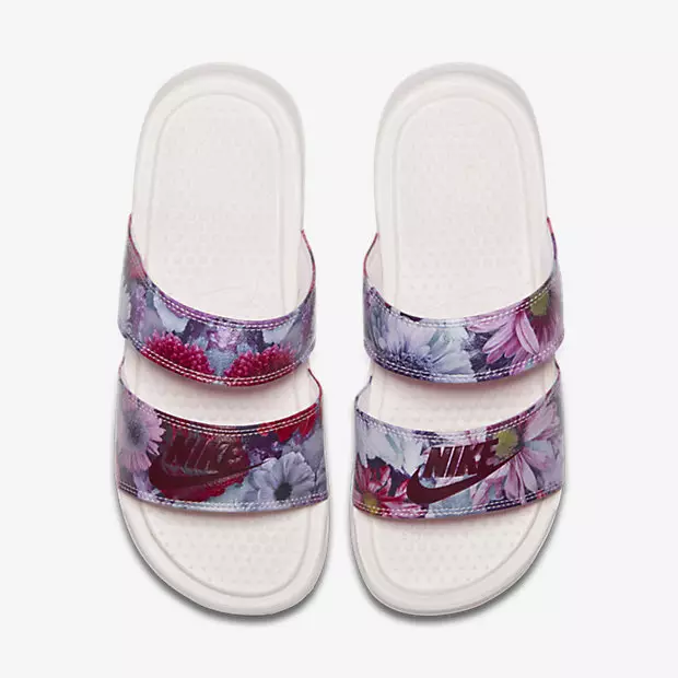 Nike Slippers (57 Hoto): Mata Mata Slaves 