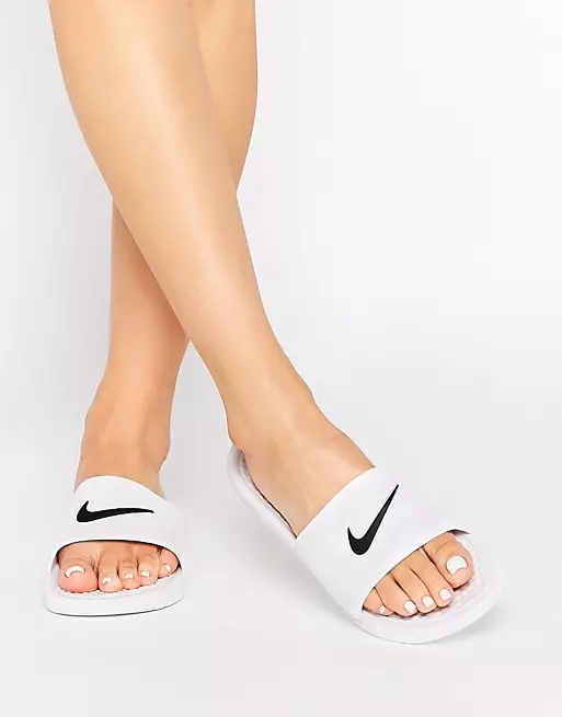 Nike Slippers (57 photos): slaps ແມ່ຍິງ 