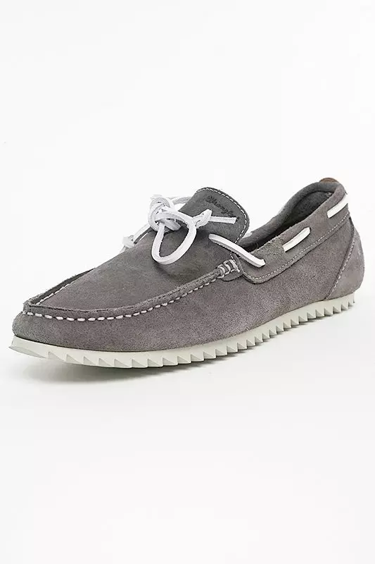 MOCCASINS: Marka ezagunen ikuspegi orokorra (60 argazki): Wrangler, Timberland, El Tempo, Baldinini, Loriblu, dotore emakumeen irudiak mokasinekin 15056_36