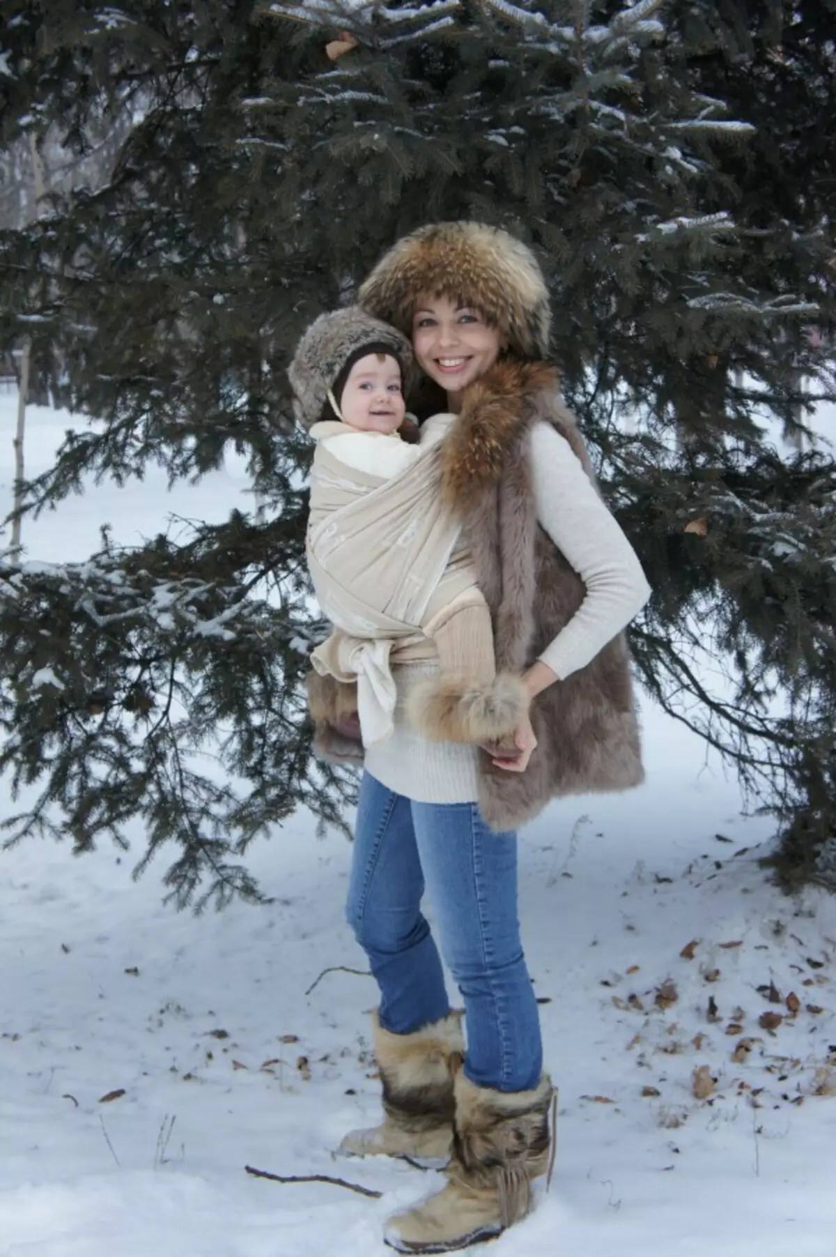 Women sa natural nga maghiusa (53 litrato): Reindeer Fur sapatos nga gihimo sa Canada 15060_18