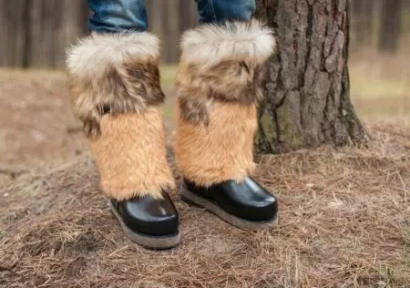 Γυναικεία φυσικές ενώσεις (53 φωτογραφίες): Παπούτσια γούνας ταράνδων που παράγονται στον Καναδά 15060_23