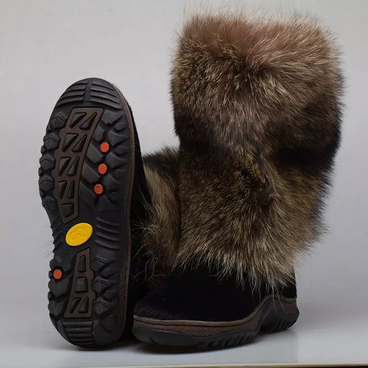 Ontu (155 ფოტო): ქალი მოდელები ივანიჩი, Garant და Roshva, საწყისი Kamus ზამთრის ბეწვი, რომ თბილი ფეხსაცმელი ან ნაკვეთები, მიმოხილვა 15065_115