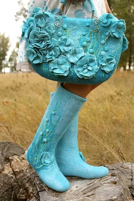Одборот чизми (35 слики): Женски модел чизми од Keddo се чувствува чувствува, 15068_23