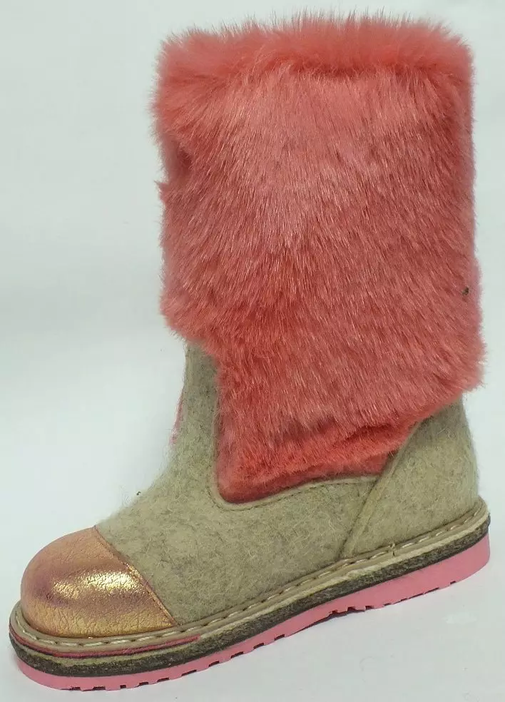 Tìm thấy Boots (67 ảnh): Đơn vị dành cho trẻ em và phụ nữ từ Công ty Magnitogorsk với đế cao su, kích cỡ, đánh giá của khách hàng 15072_46