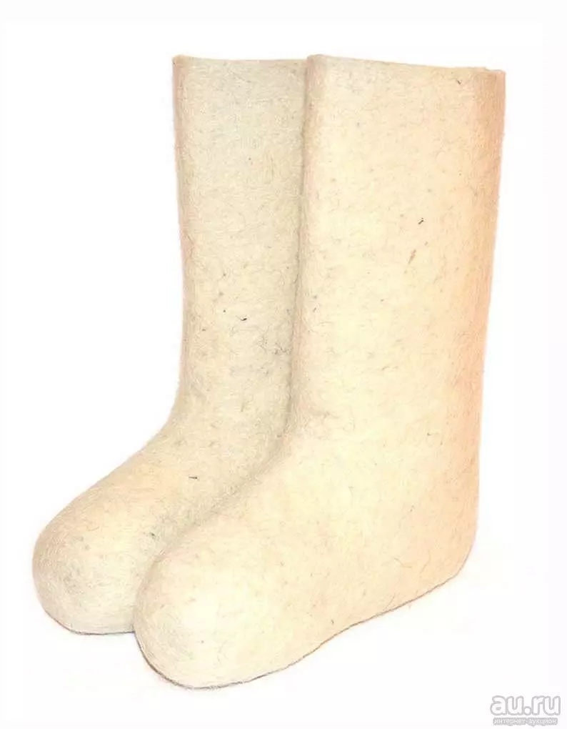 Valenki (105 ఫోటోలు): మహిళా నమూనాలు మరియు అమ్మాయిలు, కేడో నుండి బూట్లు, పెయింట్, ఎంత ఆధునిక ఫెదర్స్ ఖర్చు 15076_17