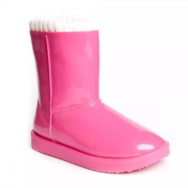 Vodotesné uggs (23 fotiek): Čo nosiť 15089_18