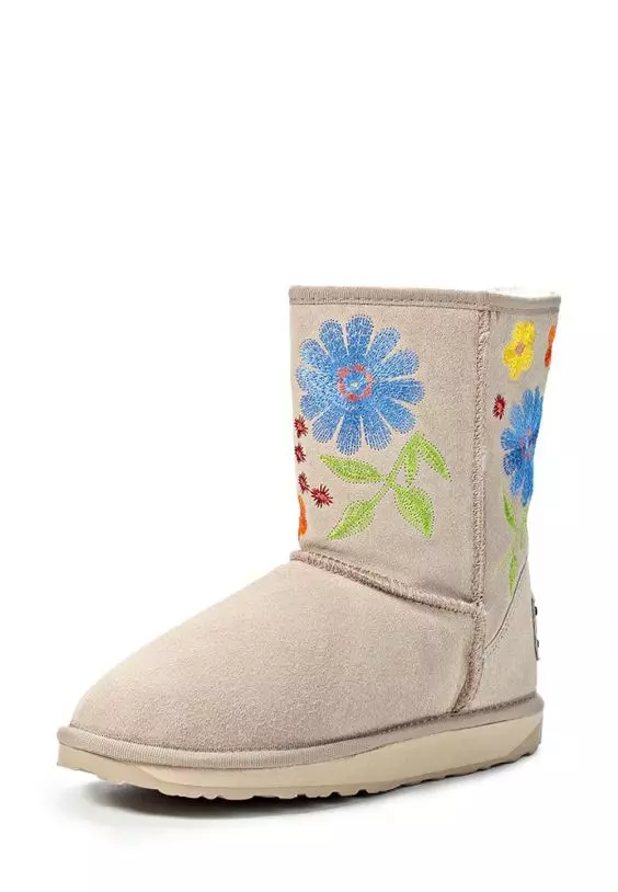 UGGS Nadasa (19 صور): استعراض نماذج 15091_10