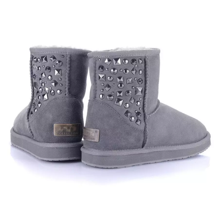 UGG-uri scurte (65 de fotografii): piele neagră cu blană, cu care purtând modele ultrashort 15102_15