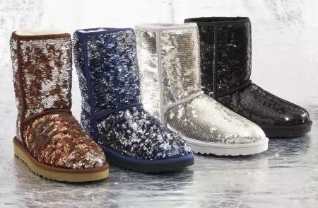 Uggs s kožešinou (78 fotek): Vysoké kožešinové modely, bílé a černé, s přírodní liškou 15107_55