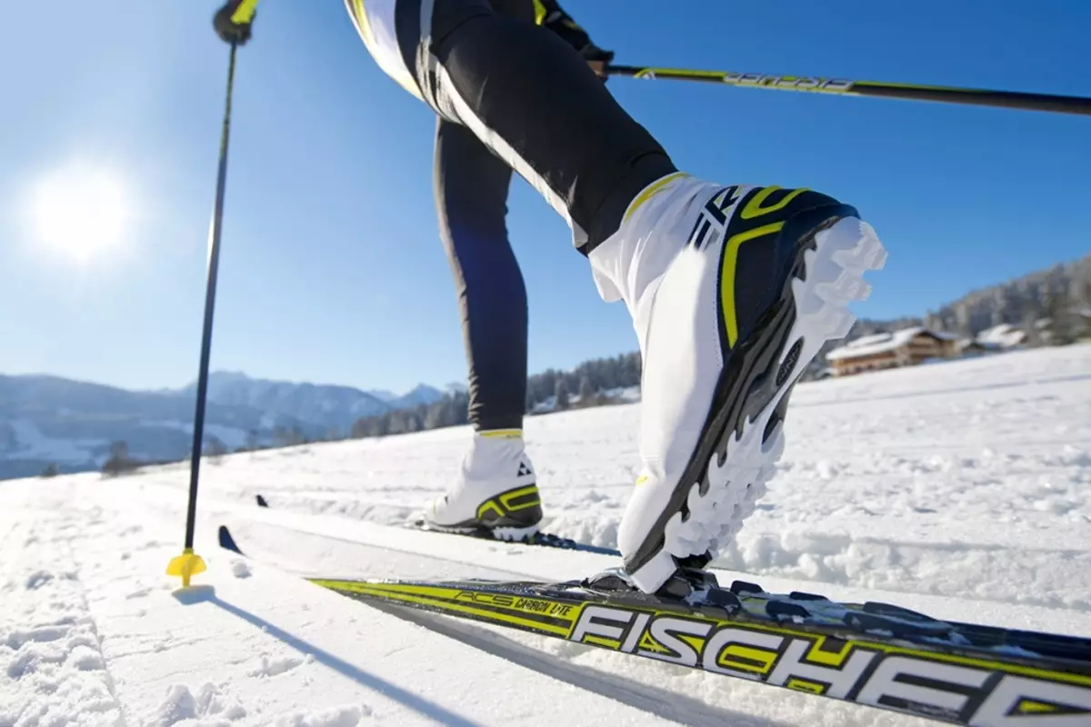 Fischer Ski Boots (88 fotos): modelos de esquí infantil, zapatos de pescadores para Skate Stroke 15111_45