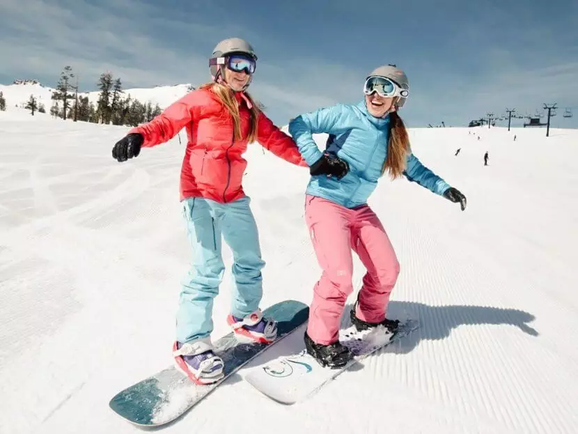 Botoj de rossignol skio (48 fotoj): Ski-modeloj, por neĝtabulado, la botoj de infanoj 