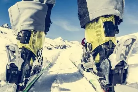 Rossignol Ski Boots (48 ảnh): Mô hình trượt tuyết, để trượt tuyết, giày trẻ em 