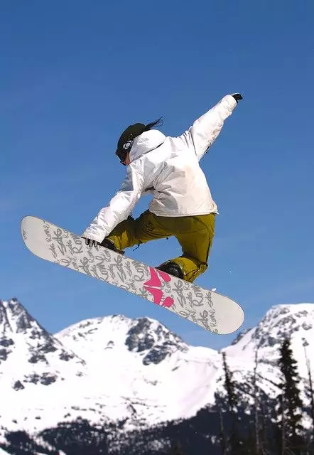 Snowboardové boty (119 fotek): Jak si vybrat snowboardové boty pro ženy, model Nike, adidas a další populární značky 15127_12