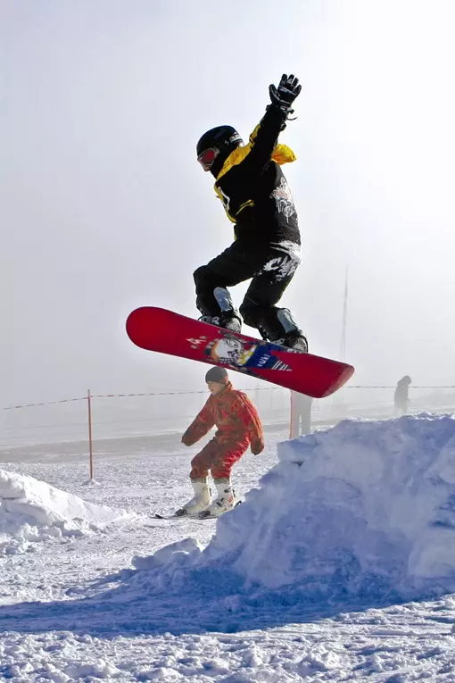 Snowboard stövlar (119 bilder): Hur man väljer snowboard stövlar för kvinnor, modell Nike, Adidas och andra populära varumärken 15127_5