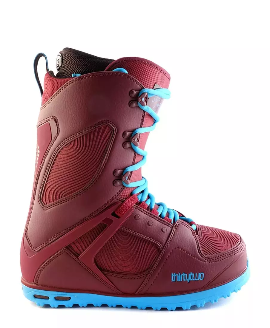 Snowboard Boots (119 mga larawan): Paano pumili ng snowboard boots para sa mga kababaihan, modelo Nike, Adidas at iba pang mga sikat na tatak 15127_91