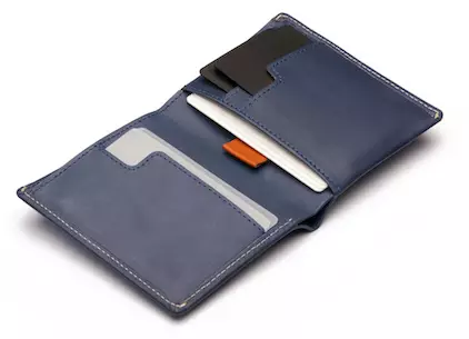 Handmade wallets (62 mga larawan): Mga purse ng katad, wallet ng kababaihan na gawa sa tunay na katad 15134_14