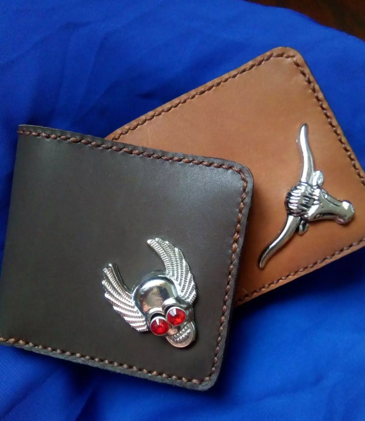 Handmade Wallets (62 foto's): Leder Pursites, Dames Wallet makke fan echte leder 15134_16