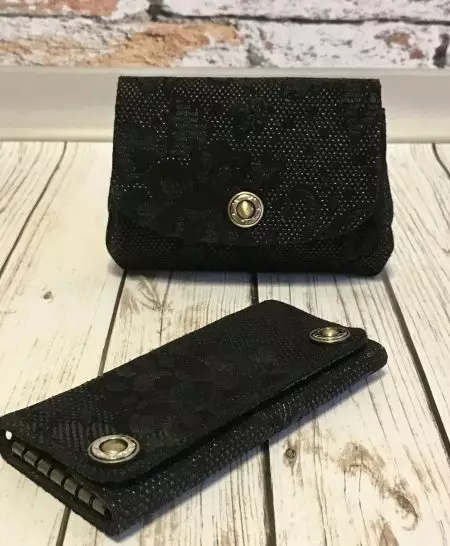 Dompet buatan tangan (62 foto): dompet kulit, dompet wanita yang diperbuat daripada kulit asli 15134_48