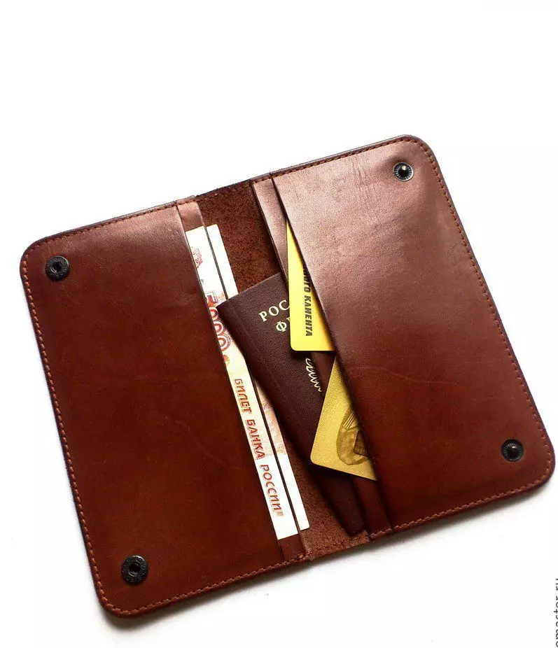 Carteras hechas a mano (62 fotos): monederos de cuero, billetera femenina hecha de cuero genuino 15134_50