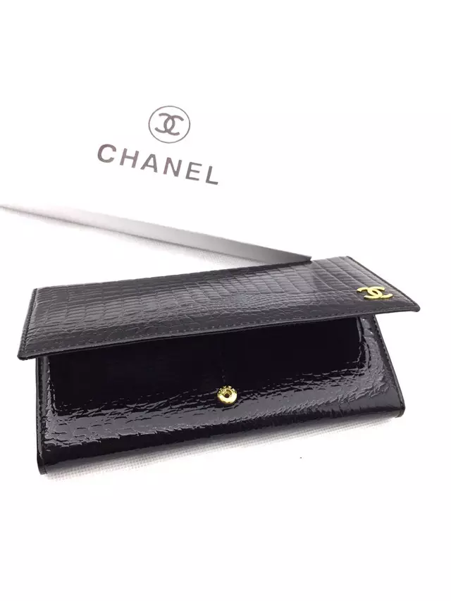 Wallet Chanel (35 hotuna): jiyar mata da fata 15156_12