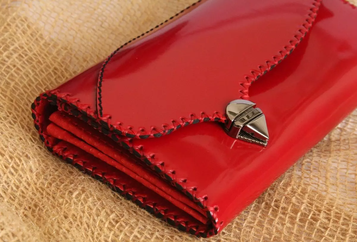 Dompet Kulit Wanita (123 Foto): Model kulit asli, buaya, dompet ing Zipper 15165_76