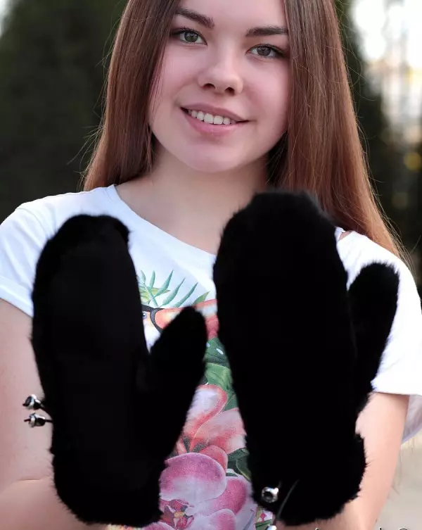 Fur Mittens (48 լուսանկար). Ի նշան բնական նապաստակի մորթուց պատրաստված կին մոդելներ արհեստական ​​մորթուց, մանկական 15175_20