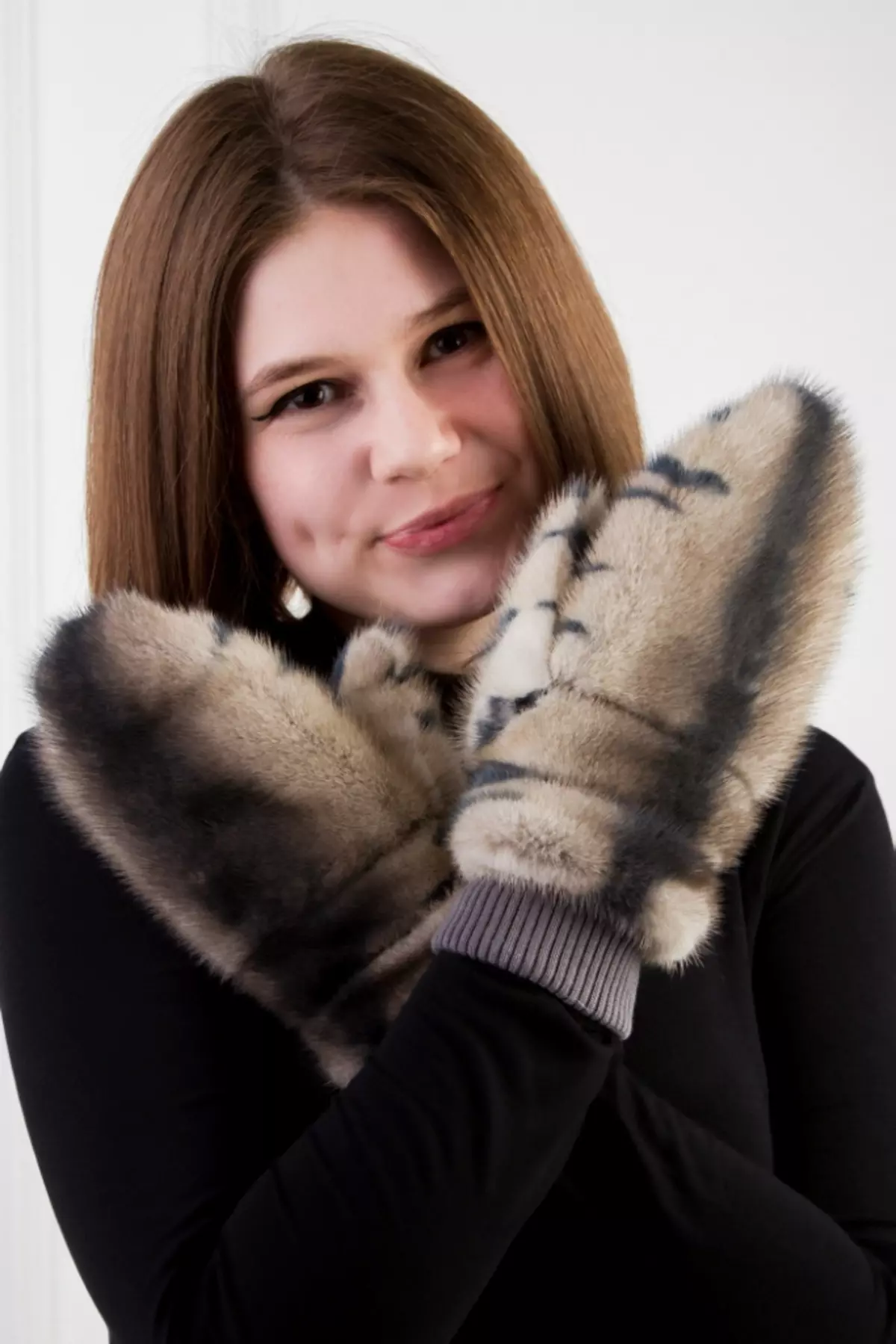 Кожени ръкавици (48 снимки): женски модели, изработени от естествена кожа заешка кожа и на изкуствени кожи, детски 15175_30