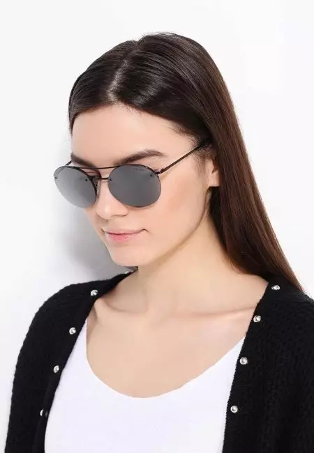 Prada Sunglasses (54 zdjęcia): Opinie na temat okularów przeciwsłonecznych kobiet ze słynnej marki 15185_31