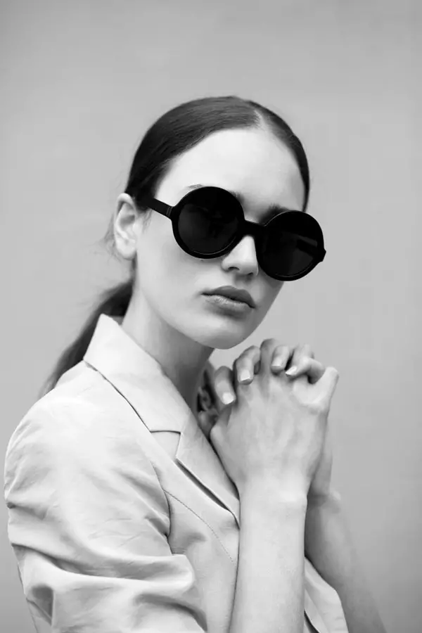 Vogue Sunglasses (25 mga larawan): Mga Review tungkol sa mga modelo ng sikat na brand 15187_24