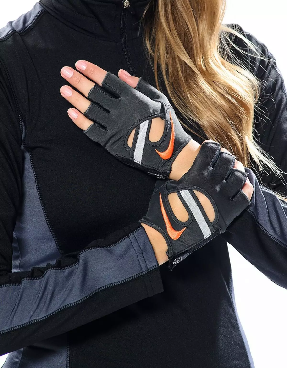 Fitnes rokavice (73 fotografij): Ženske športni modeli brez prstov, sorte rokavic za šport 15202_19