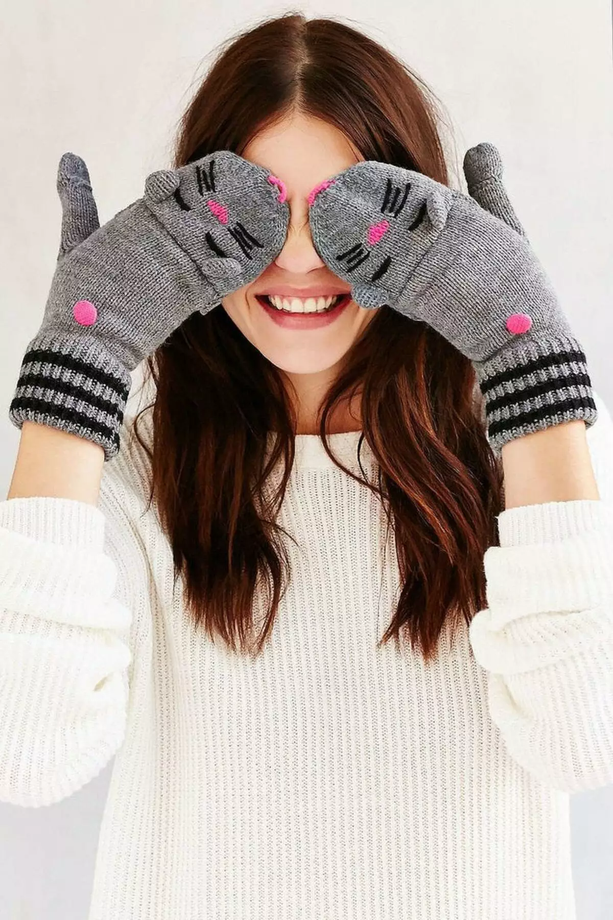 Sarung tangan Mittens (45 foto): Popular Model Wanita kanthi Nunggang Lipted, Sarung tangan musim dingin Norfin 15204_21
