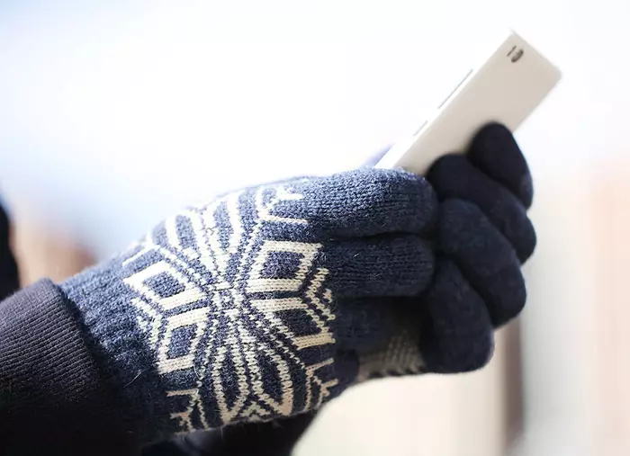 Senzorne rukavice (68 slike): šta je to i za koje im je potrebno, kako rukavice za telefon ekrane rad 15208_38