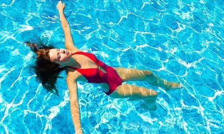 Baju renang tertutup untuk kolam renang (56 foto): Model wanita penuh 1521_49