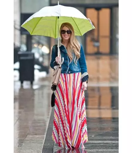 여성 우산 - 지팡이 (65 장의 사진) : 나무 손잡이가있는 모델 15220_39
