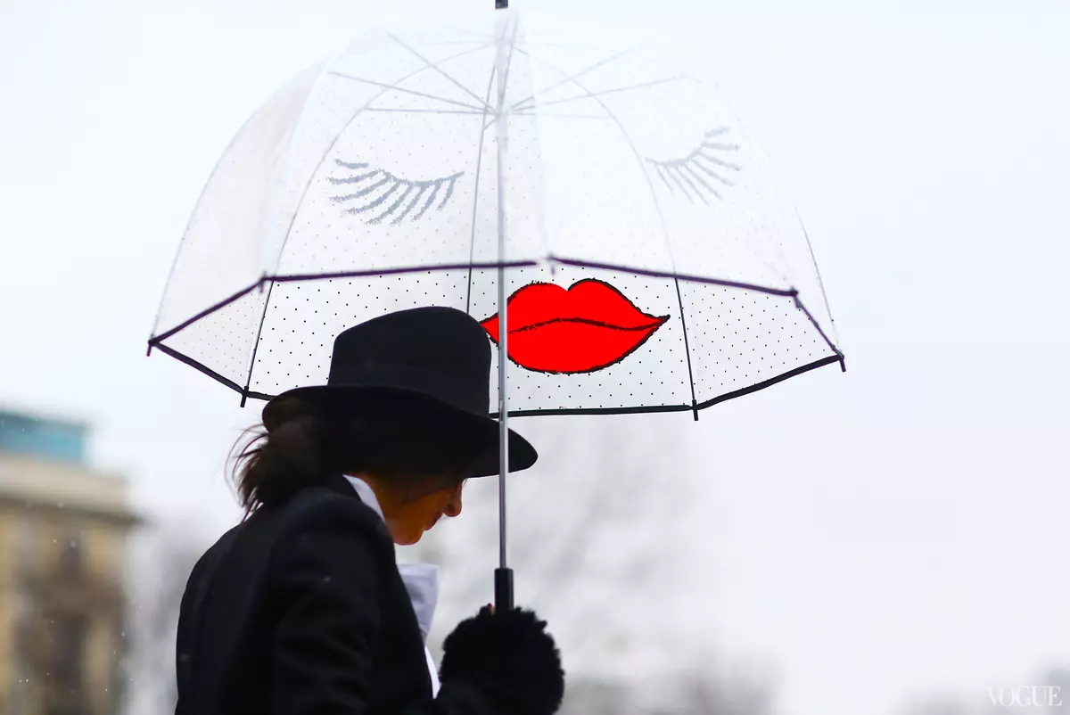 Γυναικεία ομπρέλα-ζαχαροκάλαμο (65 φωτογραφίες): Μοντέλα με ξύλινη λαβή 15220_48