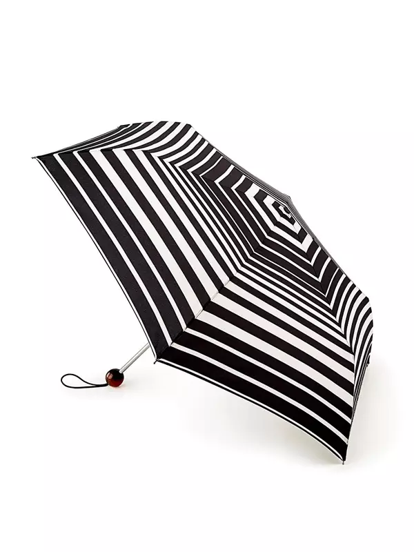 Suno ombrelo (72 fotoj): Virina puntoj penetritaj ombrelo-bastonon 15238_15