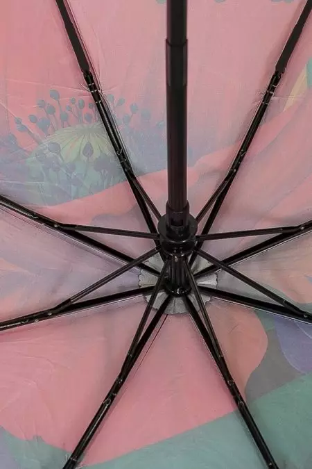 Suno ombrelo (72 fotoj): Virina puntoj penetritaj ombrelo-bastonon 15238_27