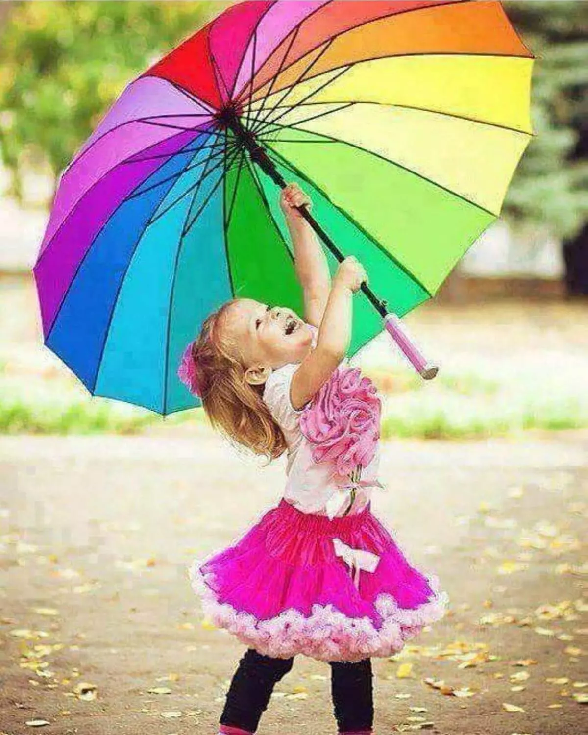 Payung Pelangi (50 foto): tebu multik lan ngganti payung lempitan warna 15239_8