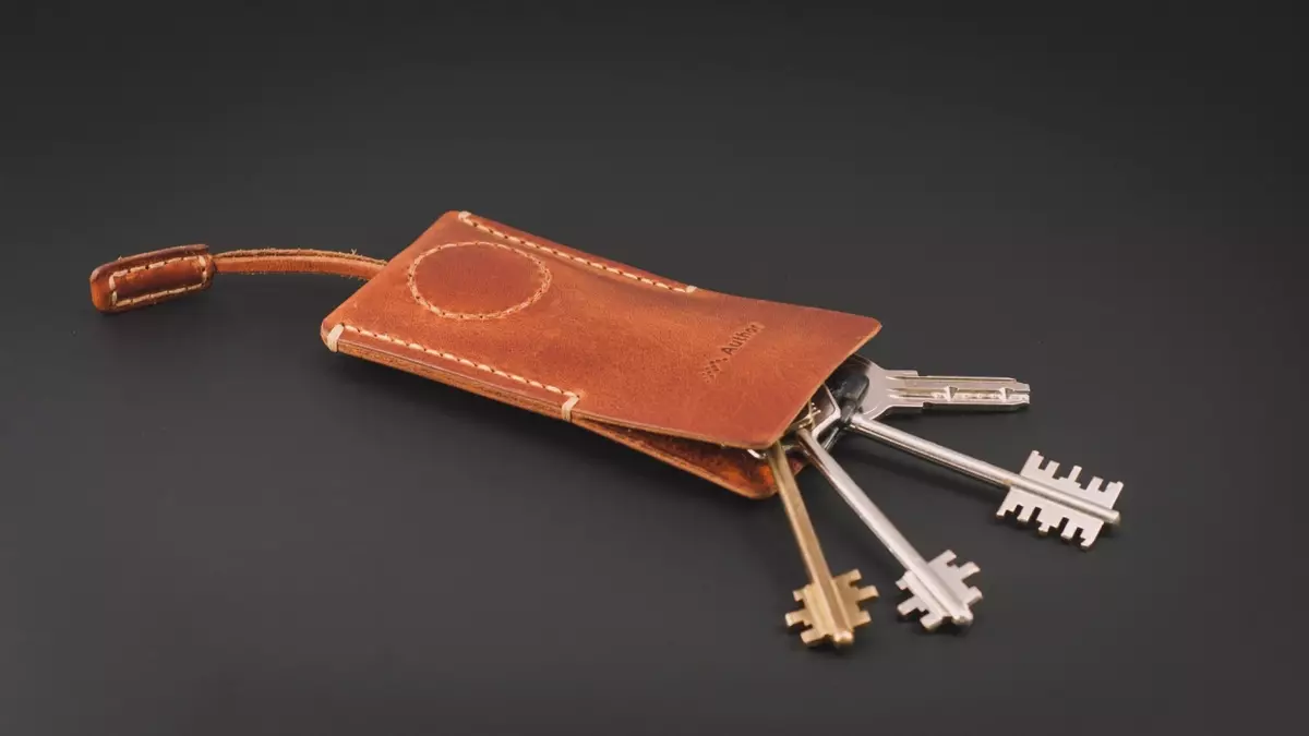 Khóa da (69 ảnh): Túi xách nữ cho chìa khóa da handmade 15249_21