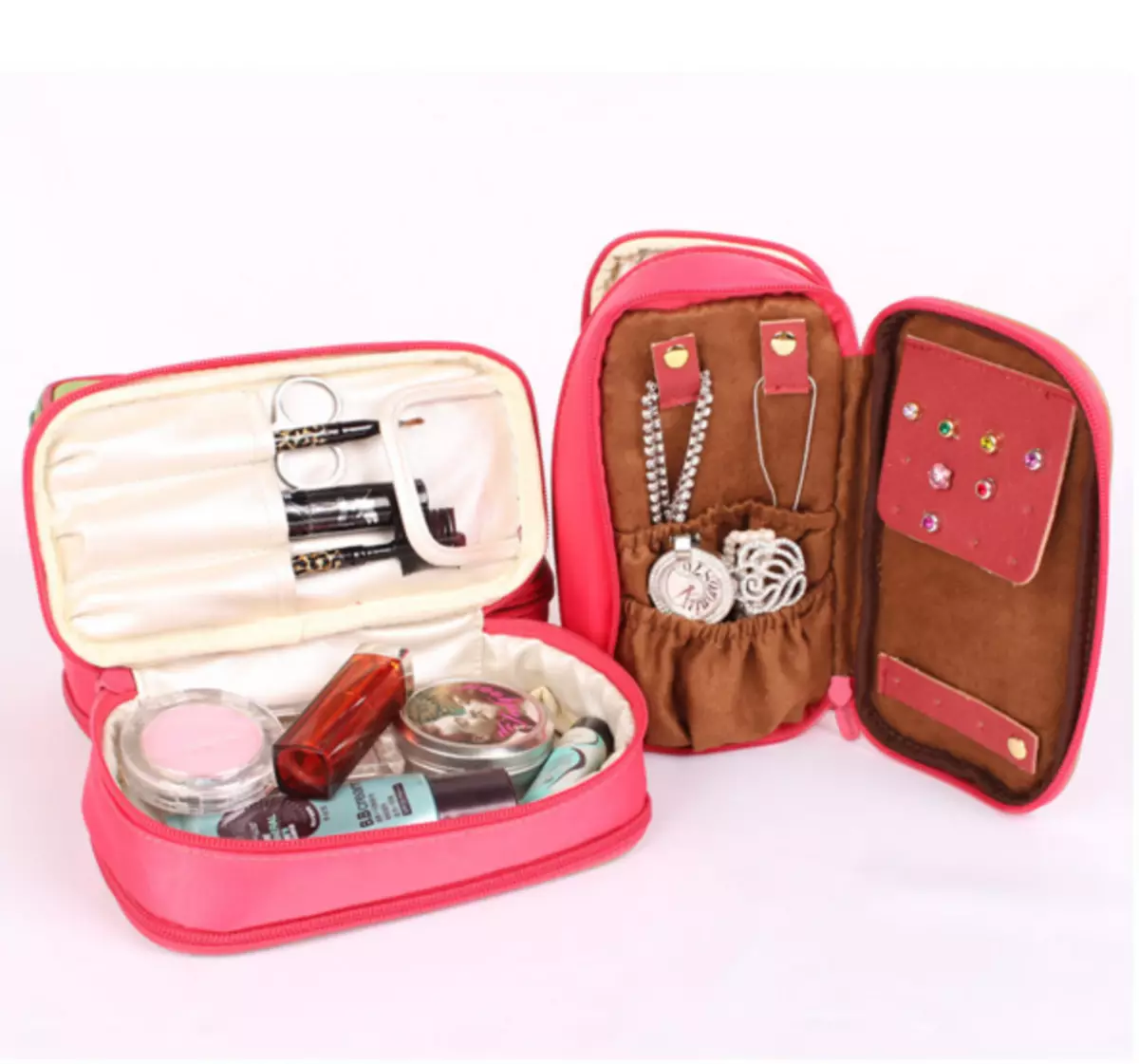 Road Cosmetic Bag (67 Foto): Model Lipat Perempuan untuk Perjalanan, Kosmetik Bergaya untuk Wanita 15251_15
