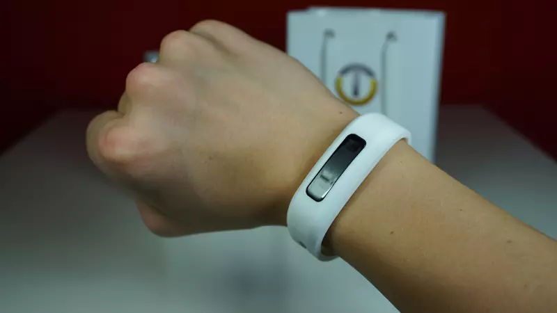 Fitness-armband för simning (28 bilder): Vattentät Smart Modeller för den ryska produktionspoolen 15258_15