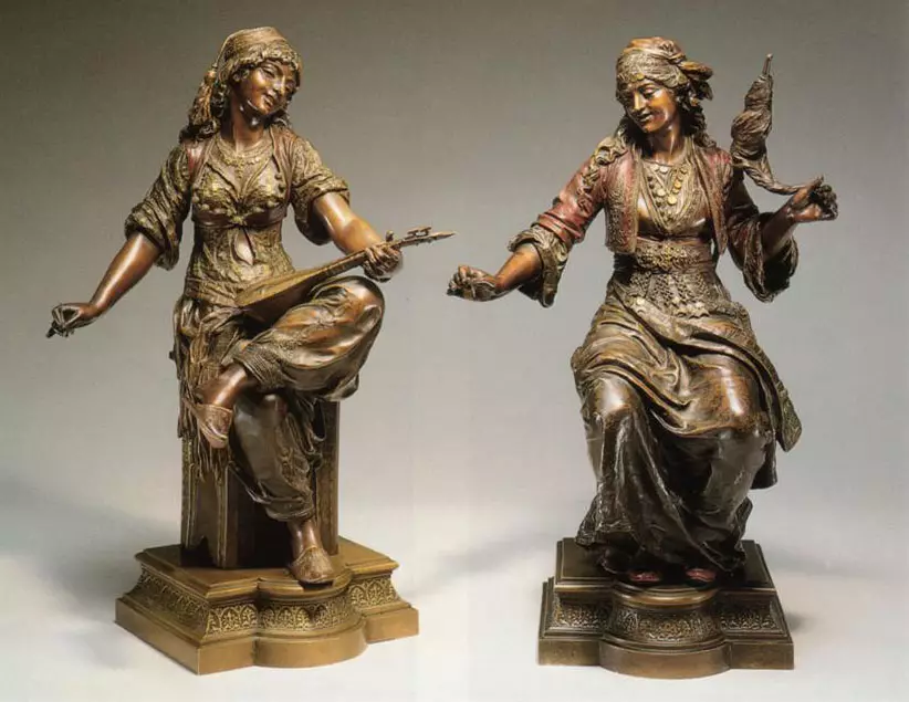 Antique Bronze: Fornmunir, Antique Figurines og Brons Candlesticks, Bells og aðrar vörur 15289_11