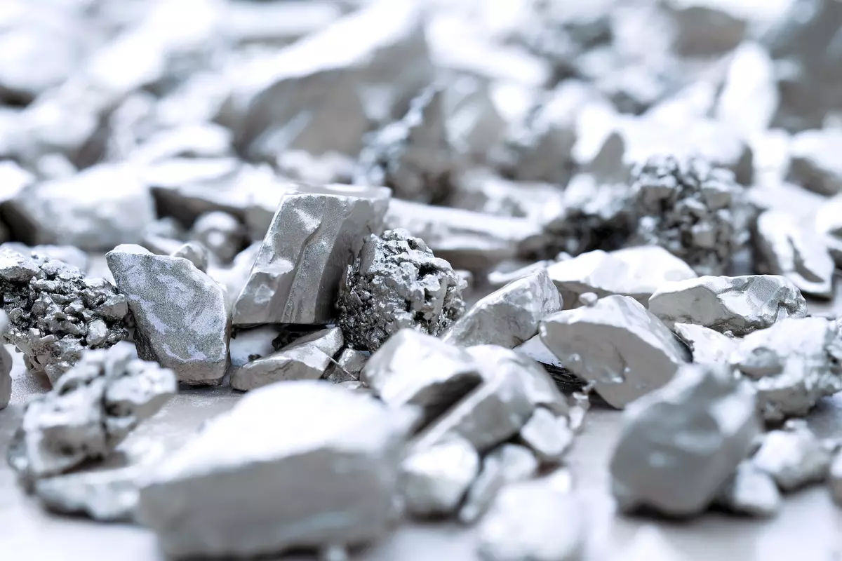 Platinummetaller: Hva er platinoider? Deres liste og kjemi. Hvor er vanligvis spredt? Depositum, kvittering og bruk 15308_5