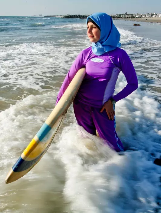 Áo tắm Hồi giáo (50 ảnh): Mô hình Burkini cho người Hồi giáo, đóng cửa, như nó được gọi là 1533_18