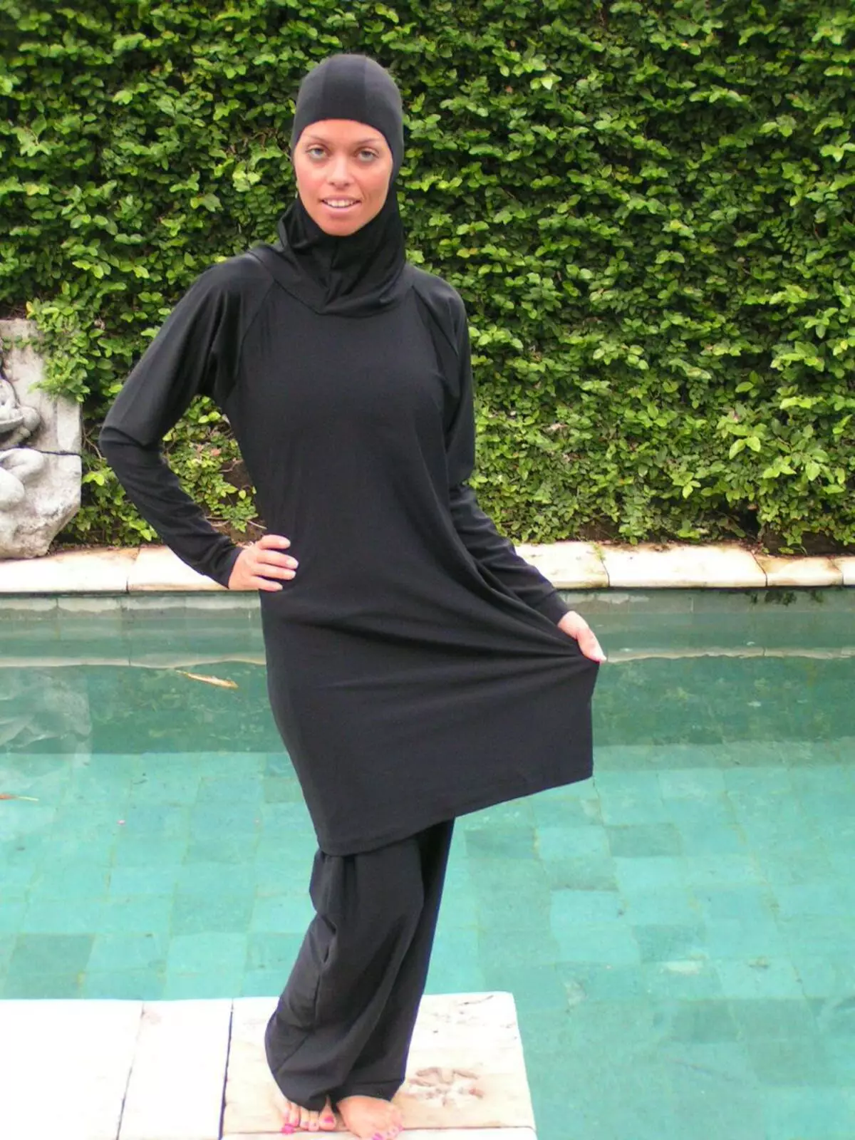 Áo tắm Hồi giáo (50 ảnh): Mô hình Burkini cho người Hồi giáo, đóng cửa, như nó được gọi là 1533_7