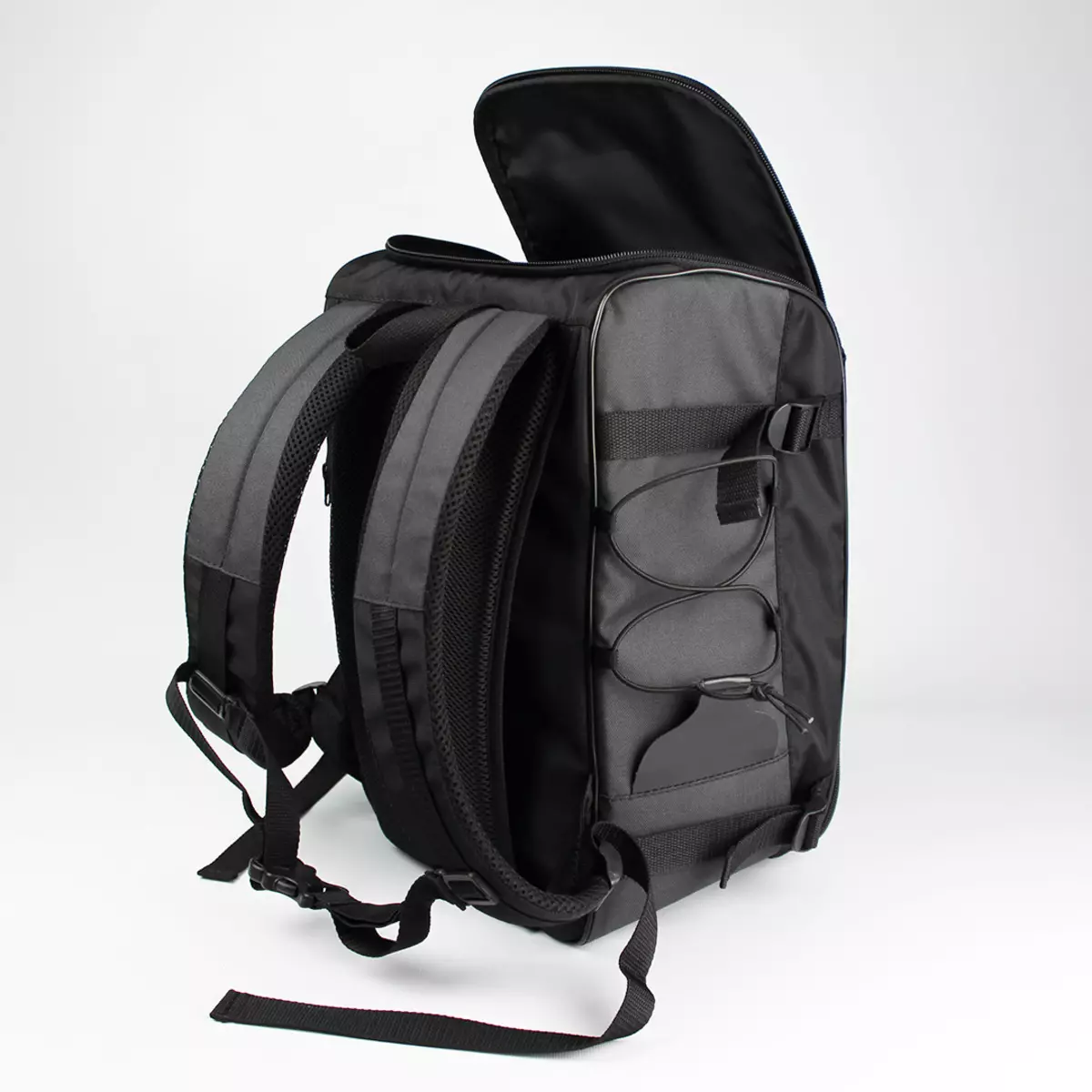 Handväska Ryggsäck: Betraktas det på en ryggsäck för att resa manuell slinga i planet? Mått. Vad kan födas och vad du ska vidarebefordra in i bagaget? 15346_18