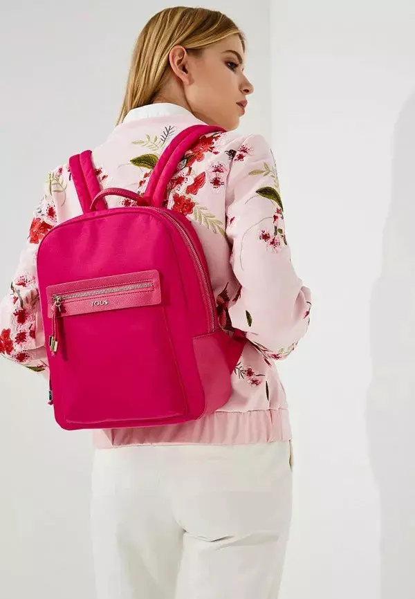 City hátizsák: a legjobb női Stílusos hátizsákok a City, Top Alkalmi Divatos textil és egyéb modellek, Áttekintés a legkényelmesebb lehetőség. 15350_56