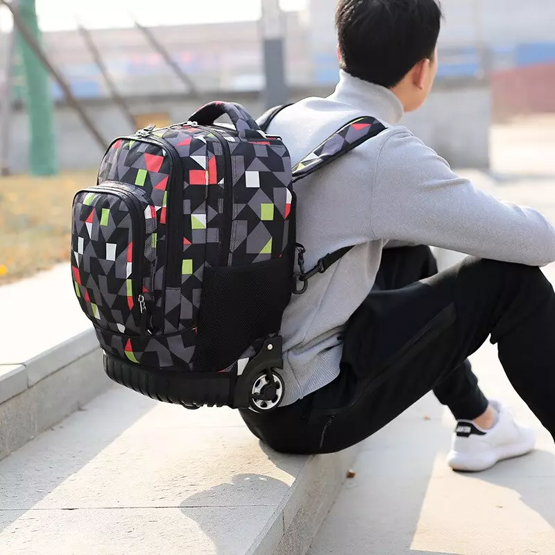 Rooks sa mga ligid: Ribyuha ang mga backpacks nga adunay balik-balik nga kuptanan alang sa pagbiyahe, pag-hiking sa backpacks - mga maleta nga adunay daghang mga modelo 15357_13