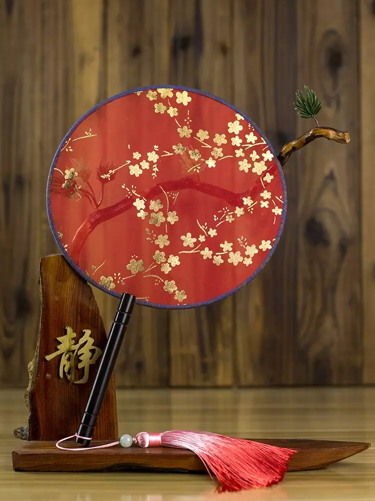 Kipas Jepang: buleud bocks jeung peminat Jepang. Kumaha carana ngadamel kipas leungeun anjeun dina gaya Jepang? 15371_13