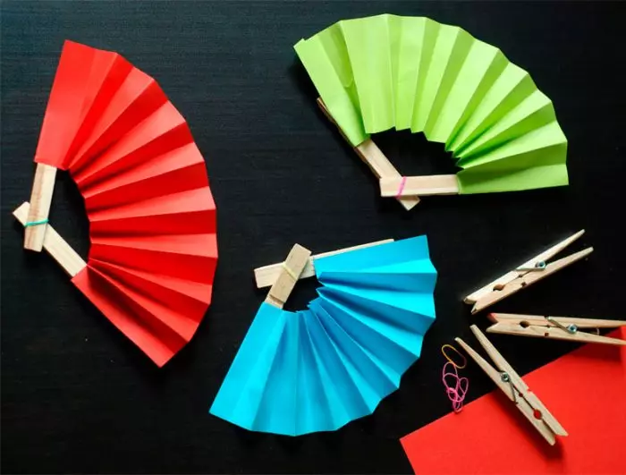 Com fer un ventilador de paper? 48 fotos Com faci-ho vostè mateix per als nens? Paper Veter Origami i Master Class de Ronda Veser per a la decoració en estil japonès 15373_23